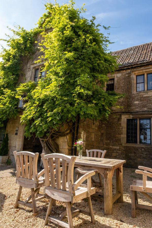 Kings Arms Hotel Bradford-On-Avon Exterior photo