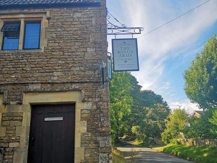 Kings Arms Hotel Bradford-On-Avon Exterior photo